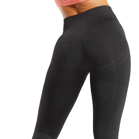 Black Seamless Leggings - Picture 4 of 5